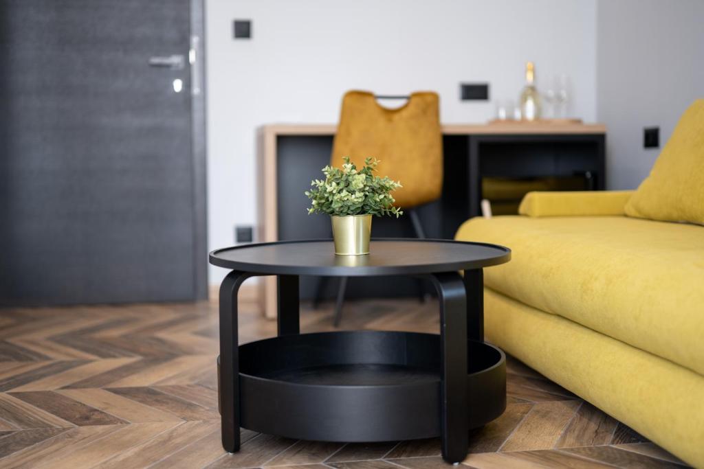 West Coast Deluxe Rooms - 16