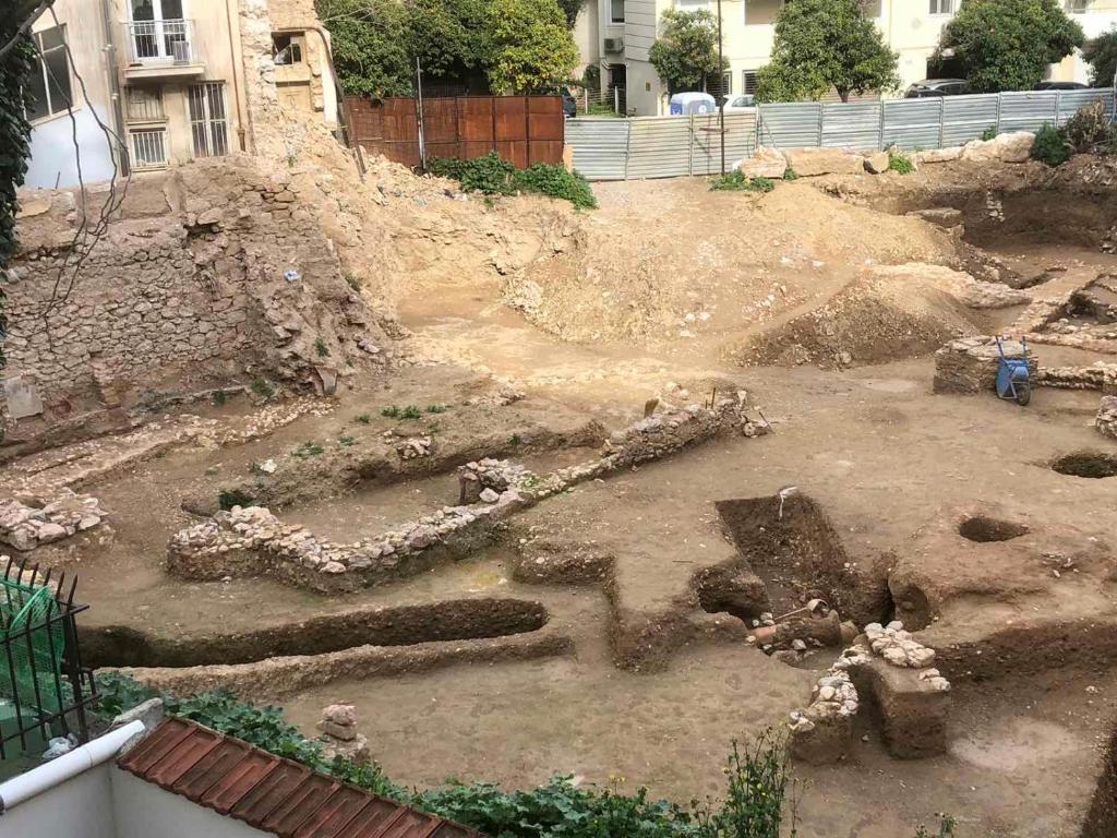 Zdjęcie z galerii obiektu Acropolis Ancient World - 5 minutes from subway and Acropolis Museum w Atenach