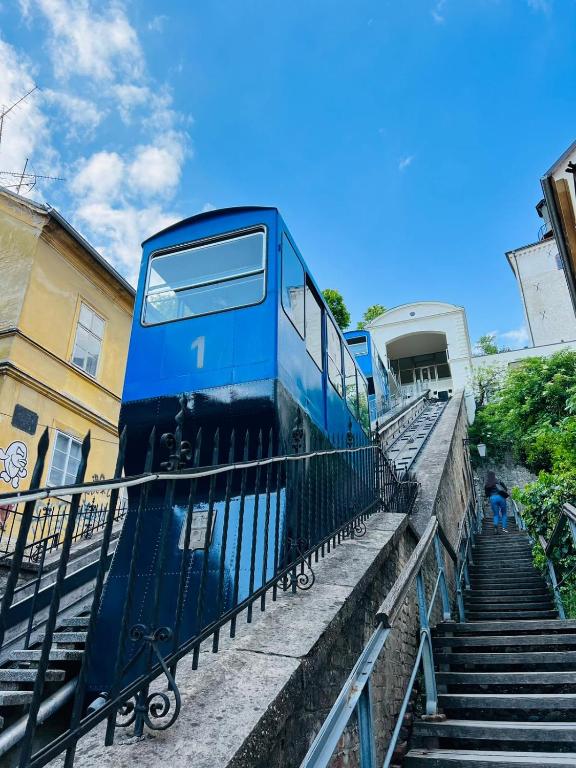 Фотография из галереи Downtown secret apartment в Загребе