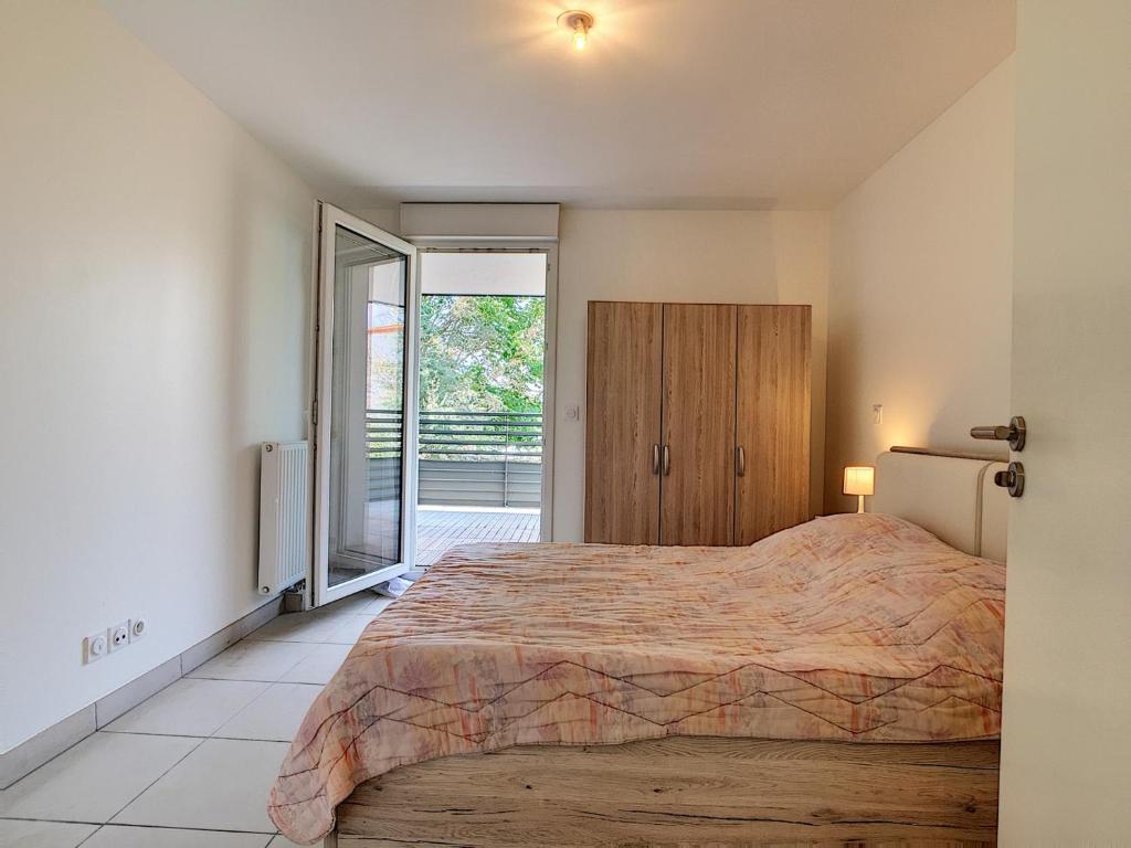 Fotografia z galérie ubytovania Spacieux T2 avec Terrasse, Parking Privé, à 2 min de la Plage ! - FR-1-715-24 v destinácii Mauguio