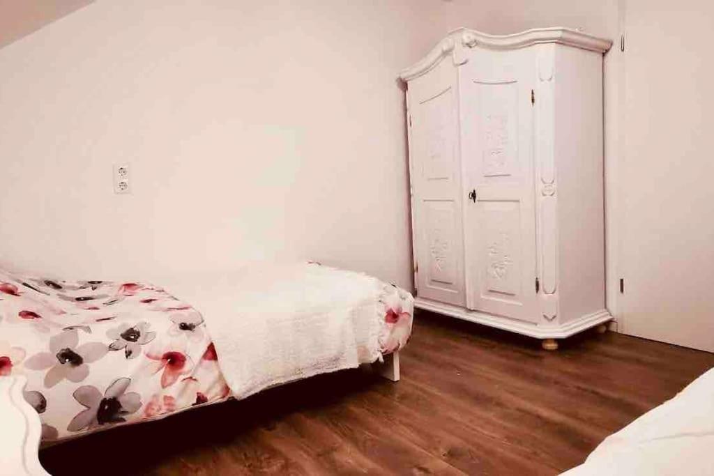 Postel nebo postele na pokoji v ubytování Ferienhaus Ruhe Oase im Bayerischen Wald