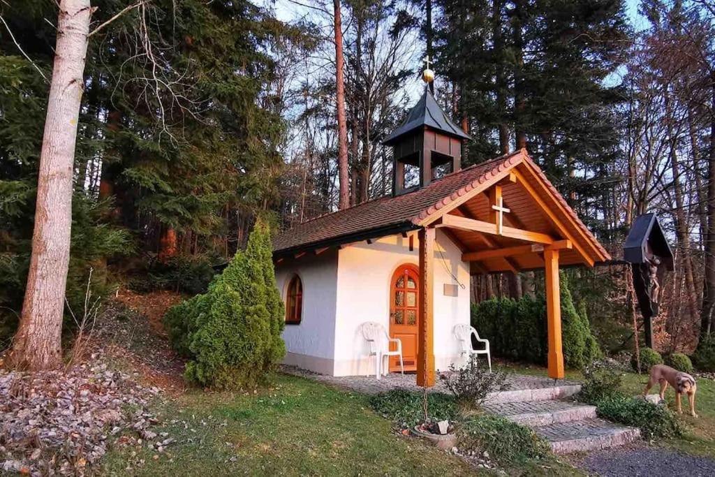 Budova, kde se apartmán nachází