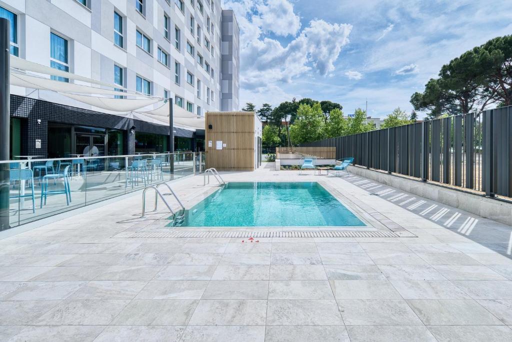 Holiday Inn Express - Madrid - Airport by IHG - Resim 34