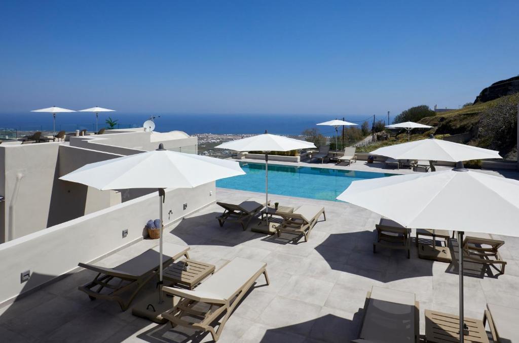 A piscina em ou perto de Mayu Suites