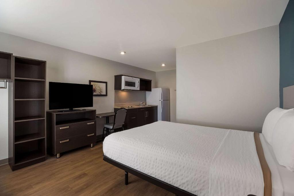 WoodSpring Suites Orlando North - Maitland - Standard Double Room - Non-Smoking
