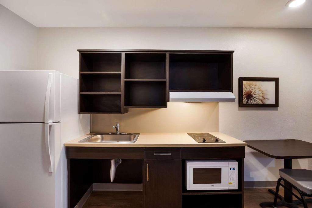WoodSpring Suites Orlando North - Maitland photo