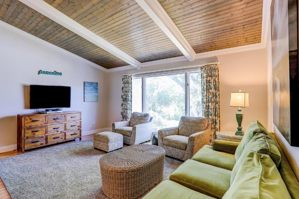 12 Lagoon Villas, Isle of Palms, SC