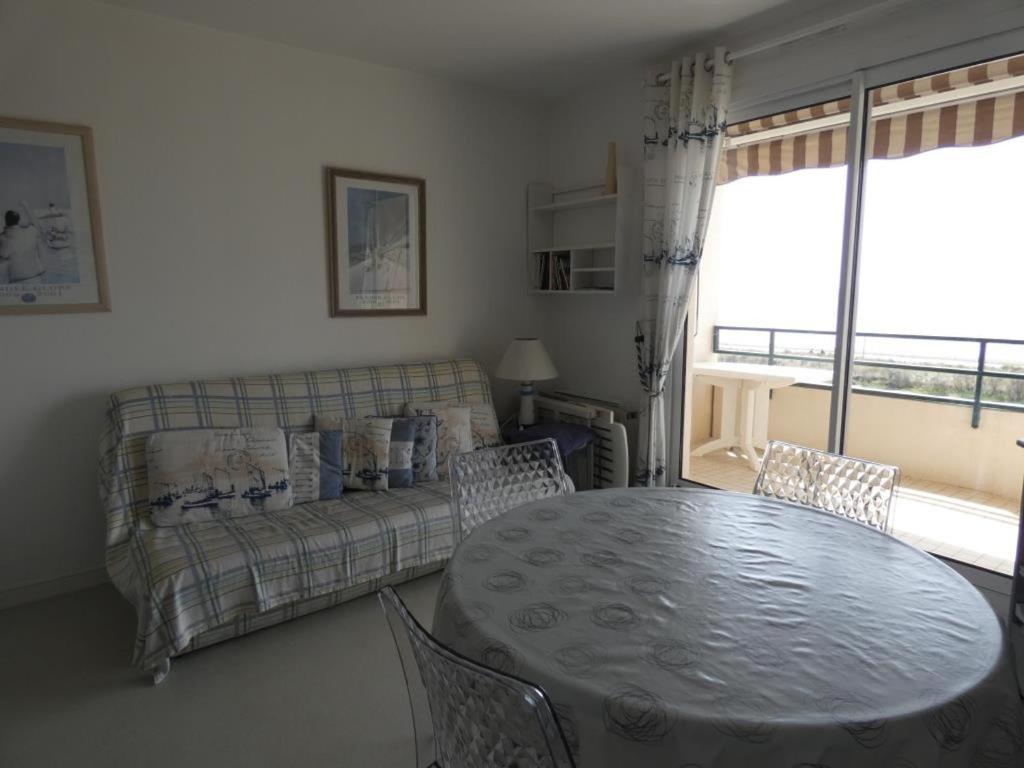 Posedenie v ubytovaní Notre-Dame-de-Monts - Appartement 48m² - 5 personnes - Garage - Balcon - FR-1-540-217