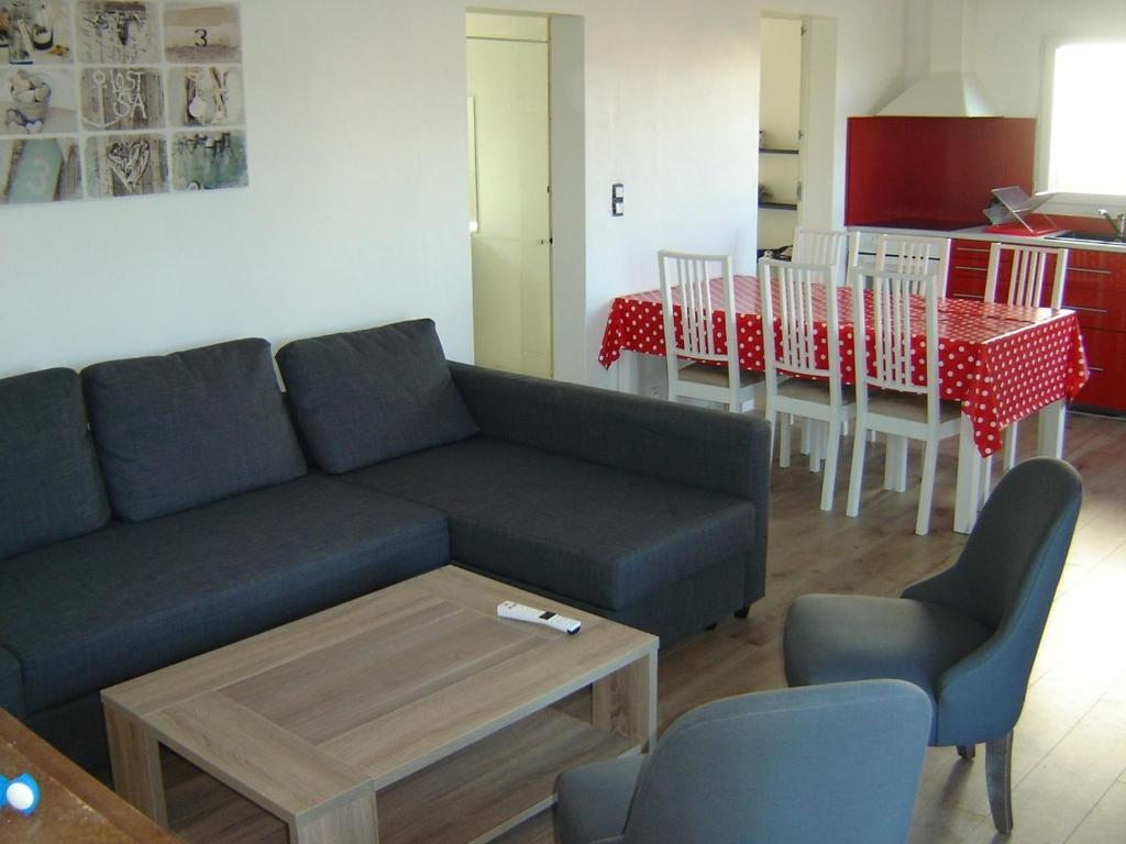 Posedenie v ubytovaní Maison rénovée proche plage à Notre-Dame-de-Monts - 6 pers, wifi, vélos, jardin, animaux OK - FR-1-540-227