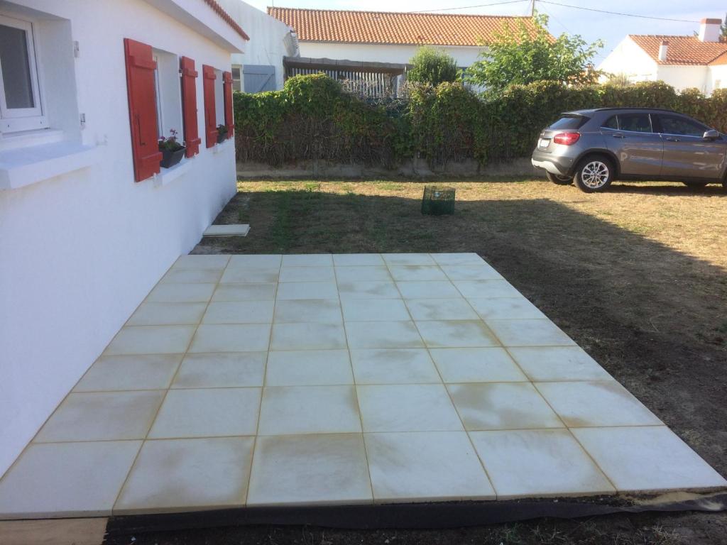Budova, v ktorej sa dovolenkový dom nachádza