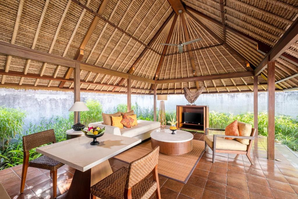 Mayaloka Villas Seminyak - 5