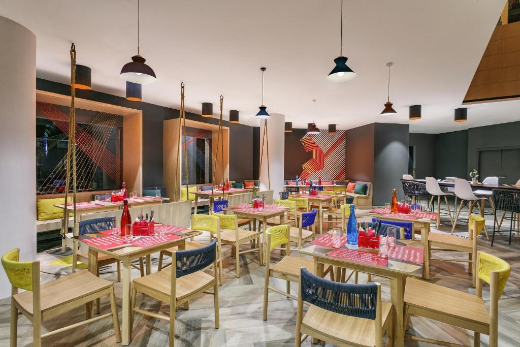Restaurace v ubytování Ginger Noida Sector 133