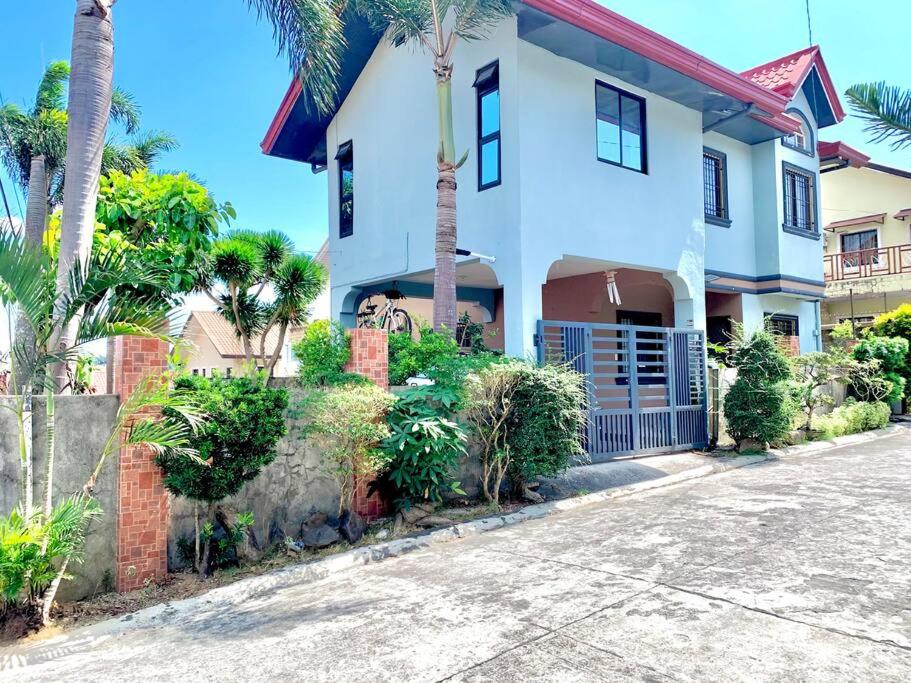 Cozy House with Peaceful Vibes, Dinalupihan (updated prices 2024)