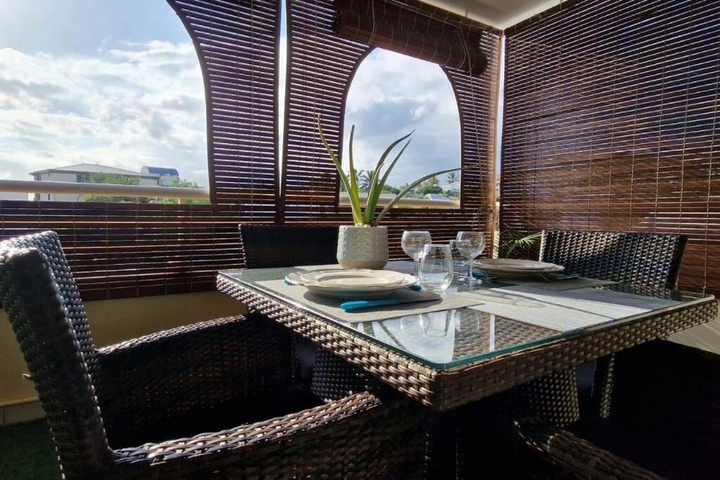 Foto sihtkohas Saint-Pierre asuva majutusasutuse Le Victoria, vue mer et montagne galeriist