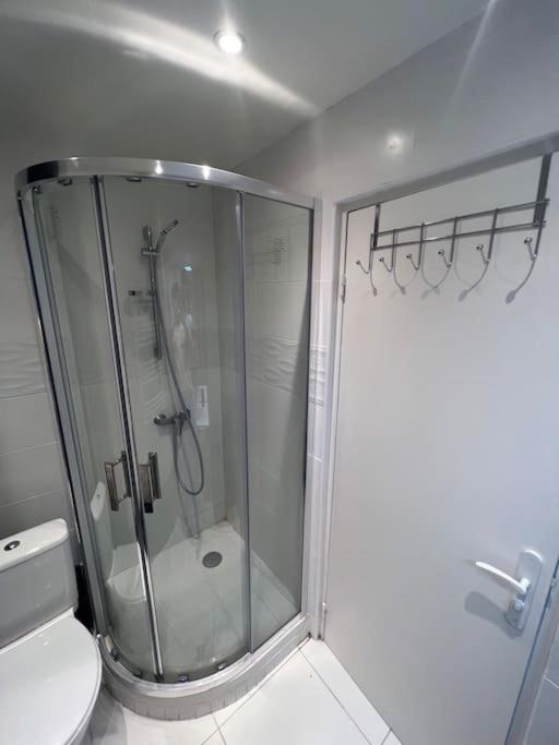 Kúpeľňa v ubytovaní Charmant studio cabin avec piscine.