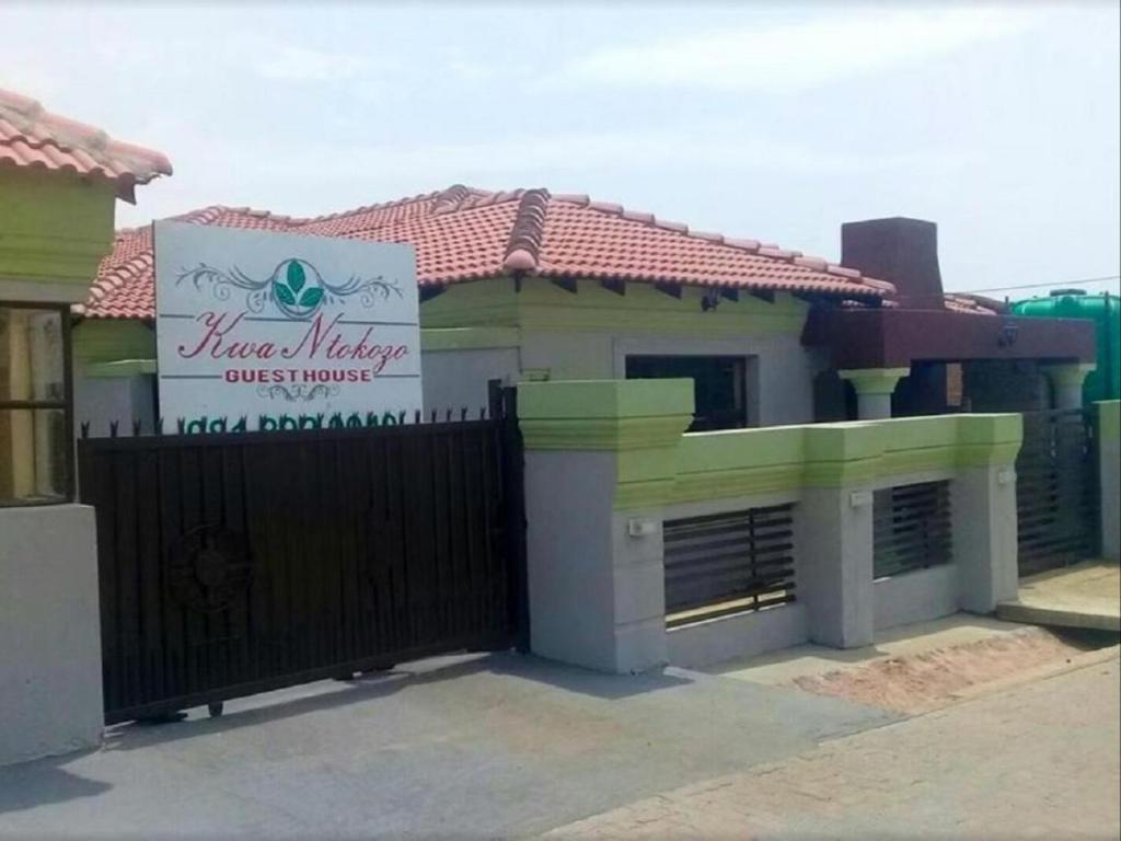 KwaNtokozo GuesthouseKwamhlanga, Kwamhlanga (updated prices 2024)