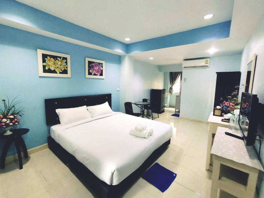 Moonlight Place, Pattaya South (updated prices 2024)