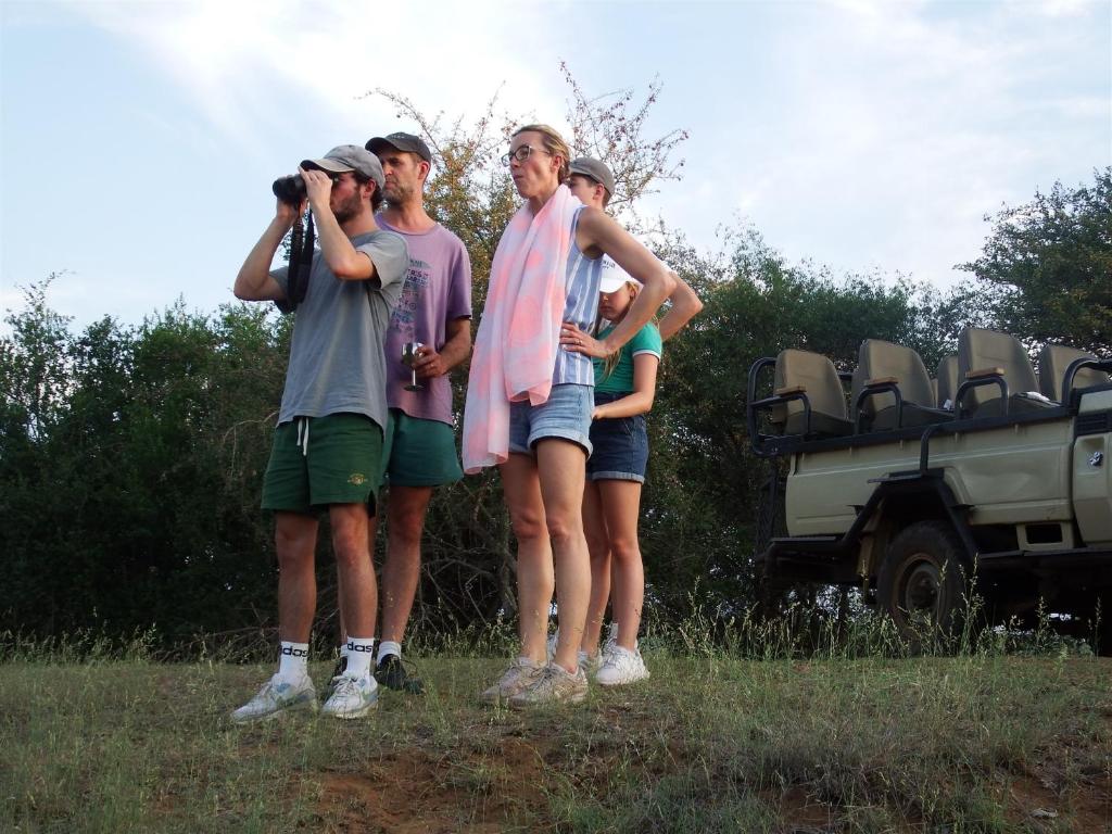 Hosté ubytování NDZUTI BUSH CAMP