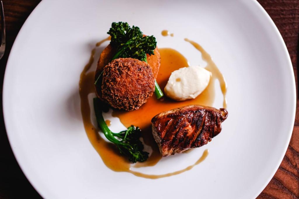 Halifax Hall - Resim 22