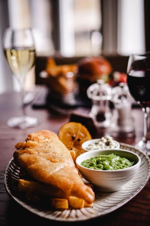 Halifax Hall - Resim 24