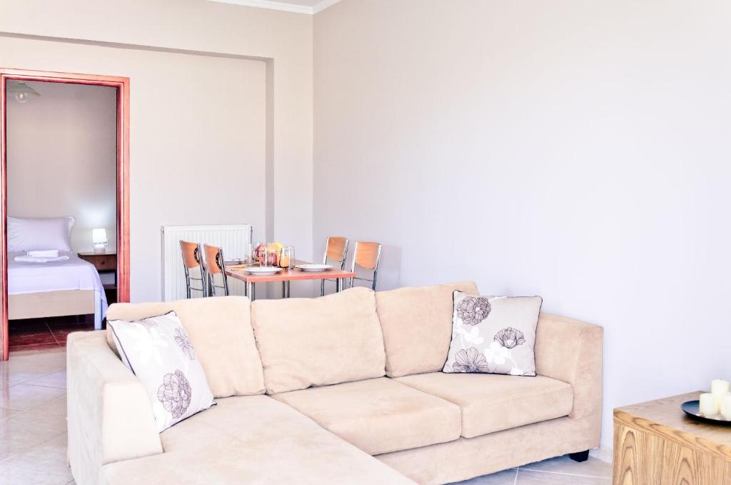 Barbaras Apartments - 12