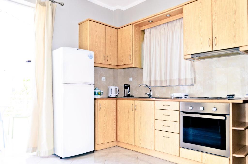 Barbaras Apartments - 13