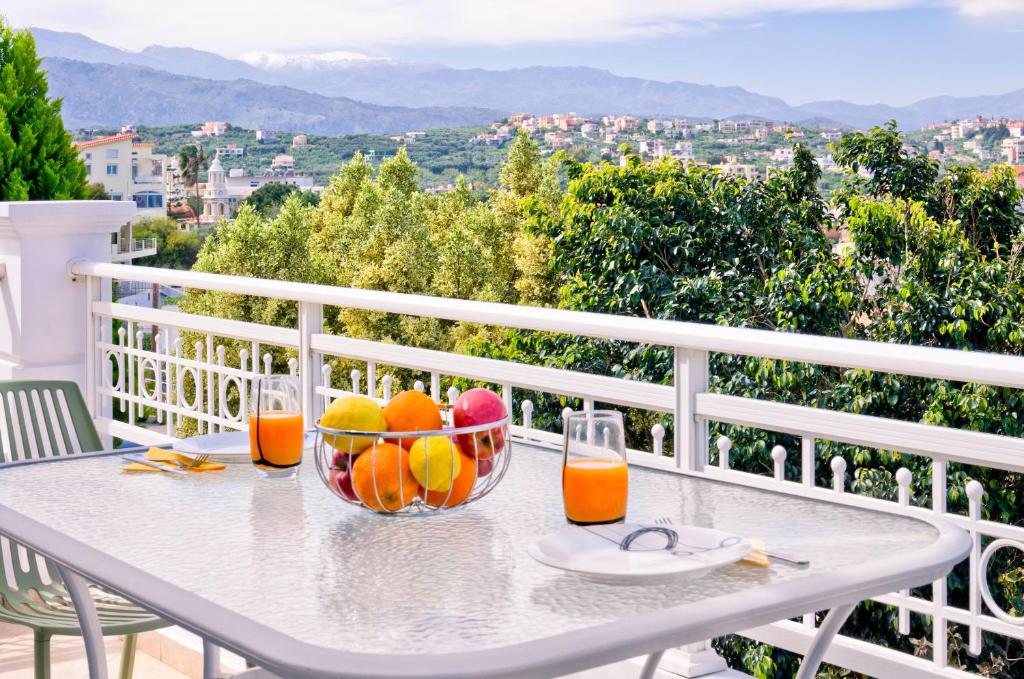 Barbaras Apartments - 17