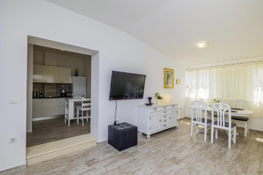 Kuchyň nebo kuchyňský kout v ubytování Raos in Trogir - Mittel-Dalmatien