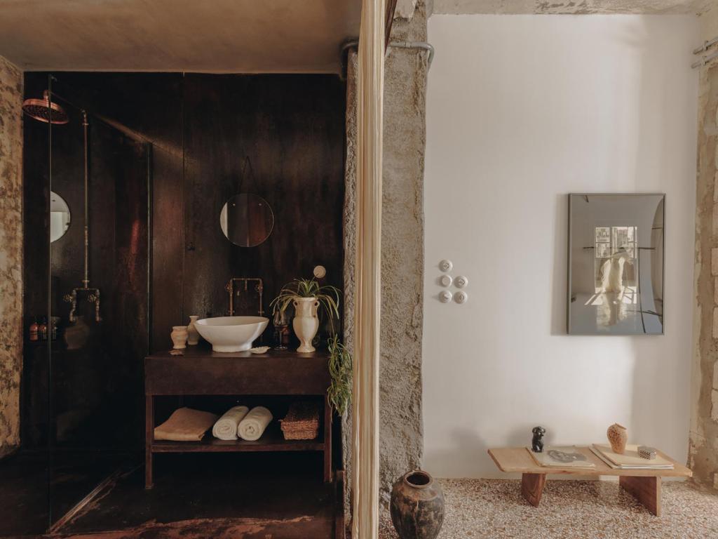 Mona Athens - Resim 25