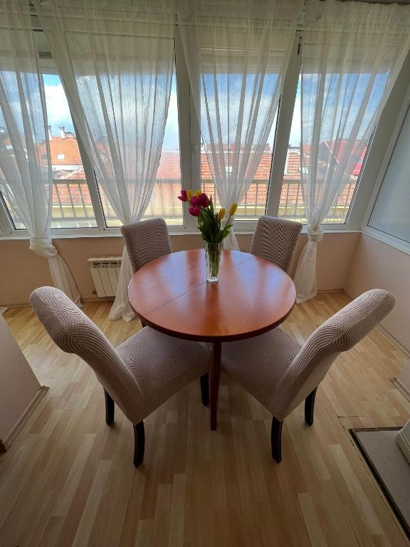 Apartment Raya