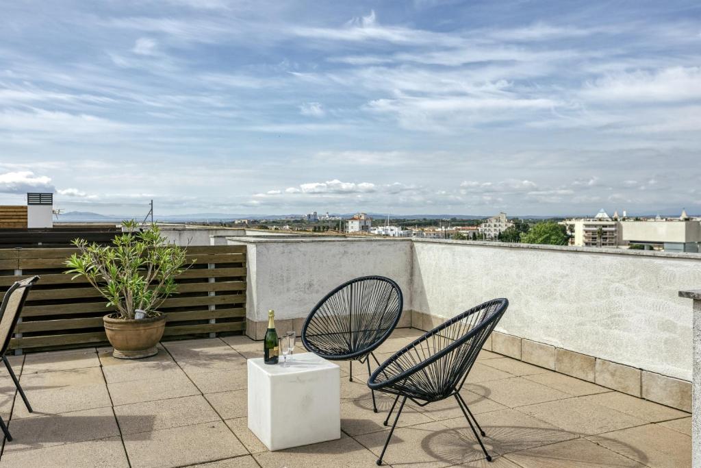 Fotografia z galérie ubytovania Ático Terraza v destinácii Roses