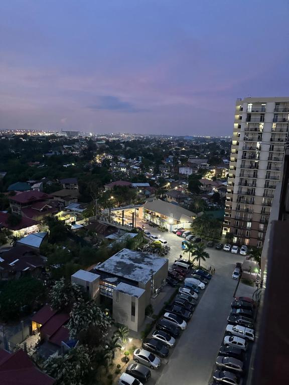Vista generica su Mactan o vista sulla città dall'interno dell'appartamento