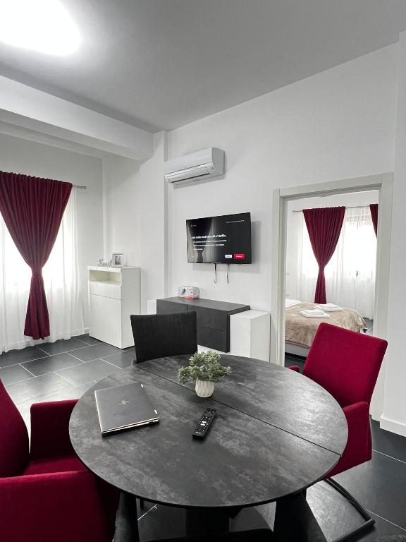 Luxury Cozy Apartments - City Center Suceava - Two-Bedroom Apartment