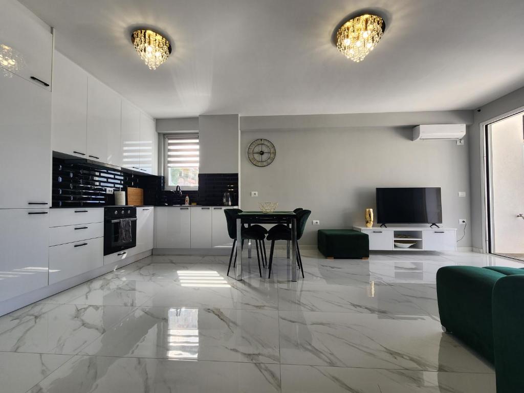 Amazing Sea View Apartment - Imazhi 4