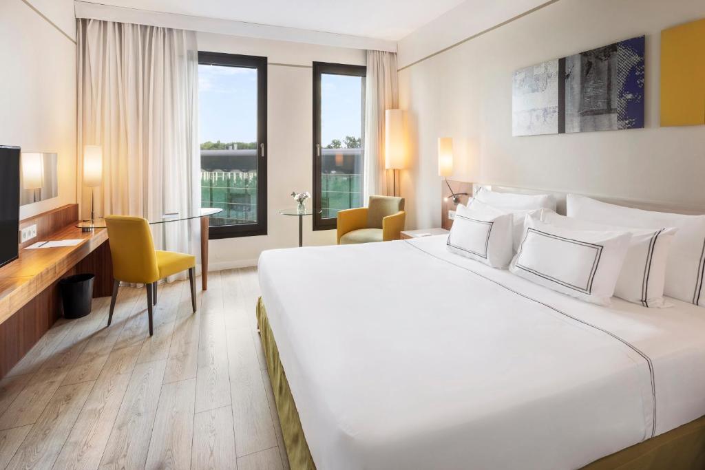 
The Level Room with Executive Lounge Access
