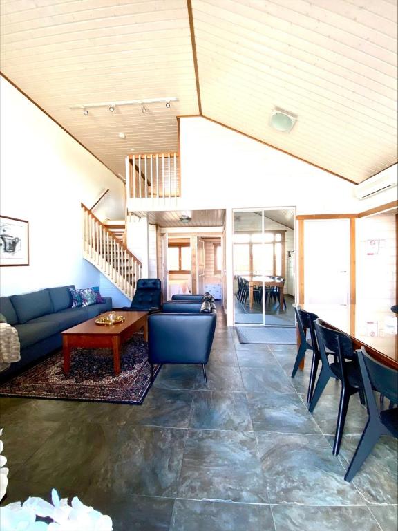 Фото Himos Mökki superior - Chalet Cottage ski-in-ski-out