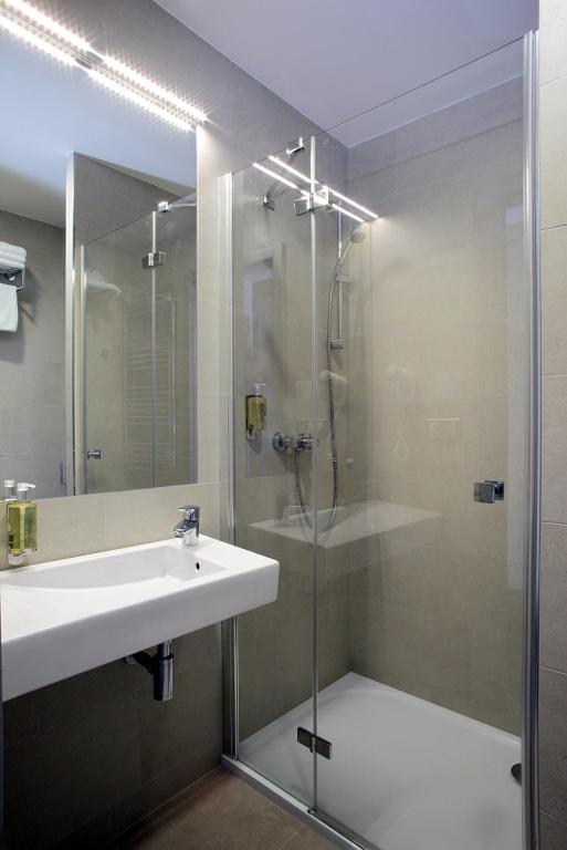 Łazienka w obiekcie Hotel Jezerka