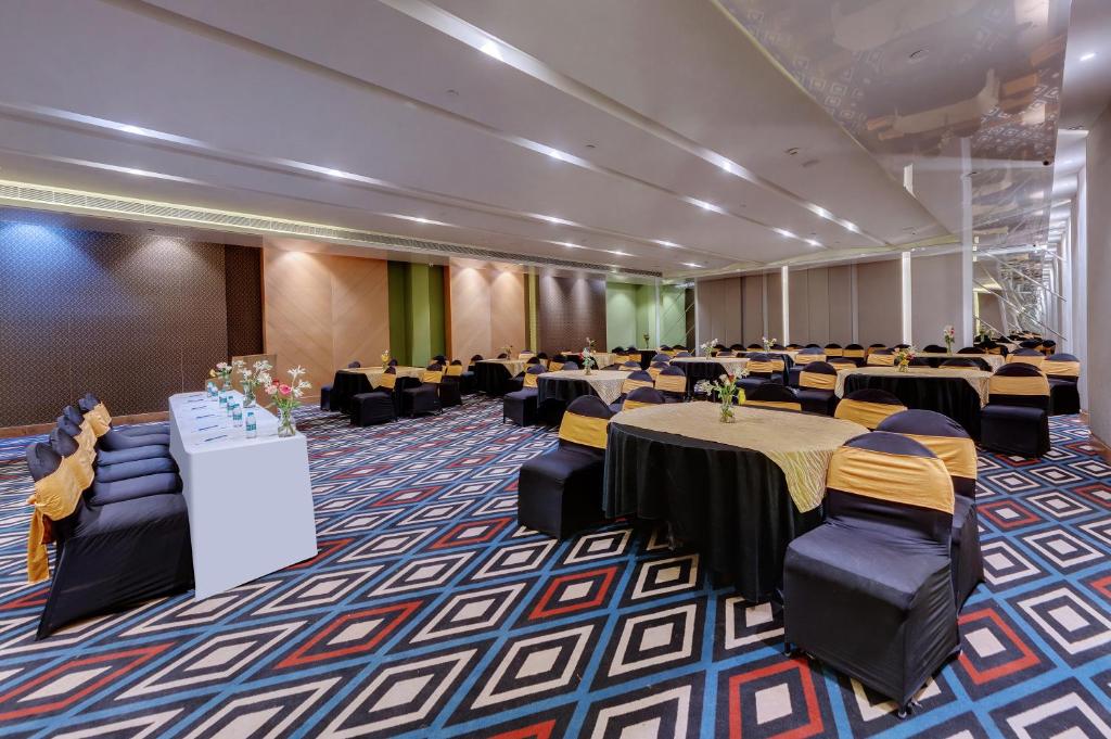 Posezení v ubytování Amarpreet, Chhatrapati Sambhajinagar - AM Hotel Kollection