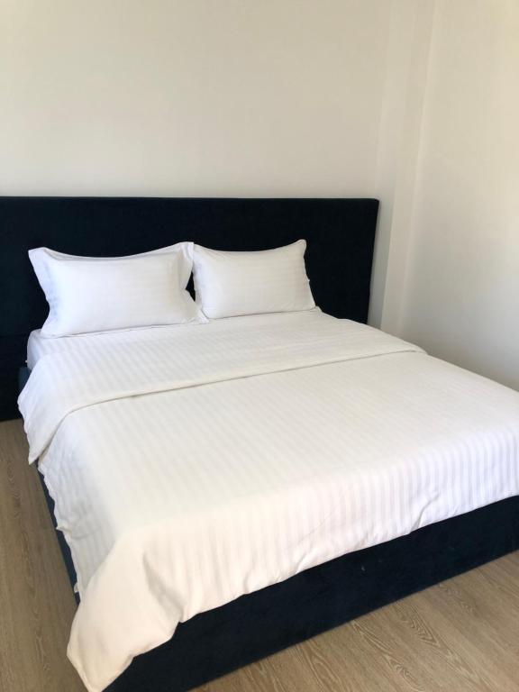 Holiday Apartment Tirana - Image 1