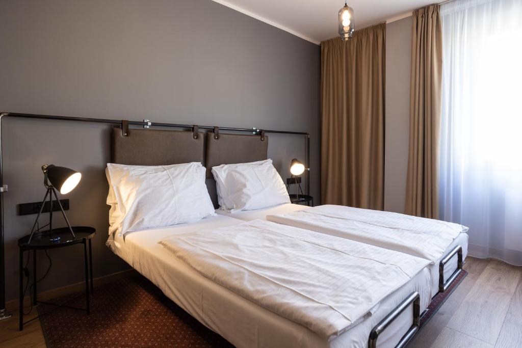 Miss Sophie's Downtown - 13