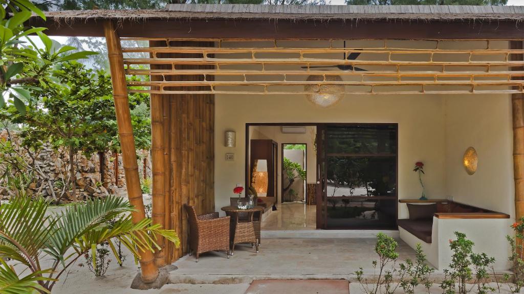 Pearl of Trawangan - 19