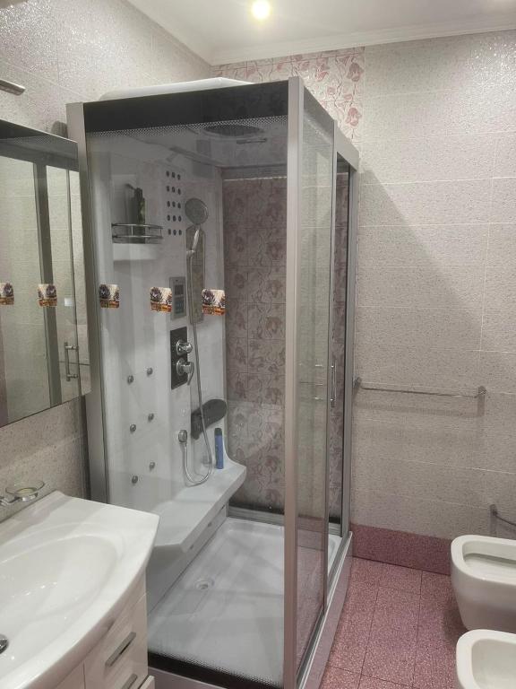 3 Bedroom Apartment - Imazhi 7