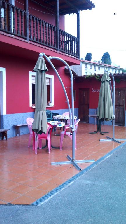 A balcony or terrace at Hotel El Sueve