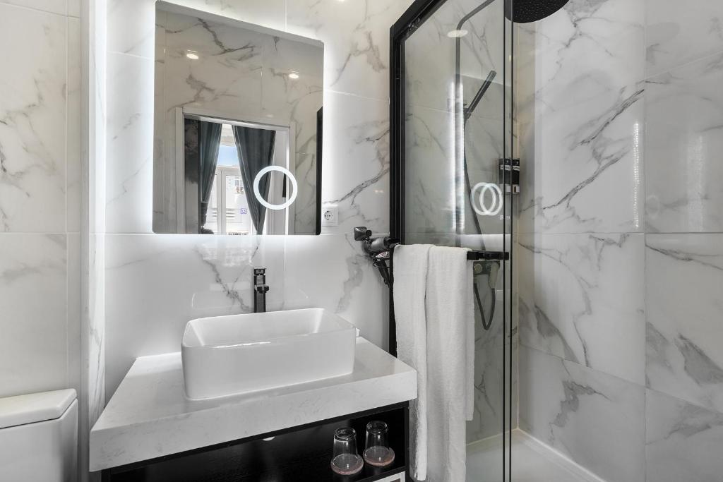 
Superior Double or Twin Room with City View
