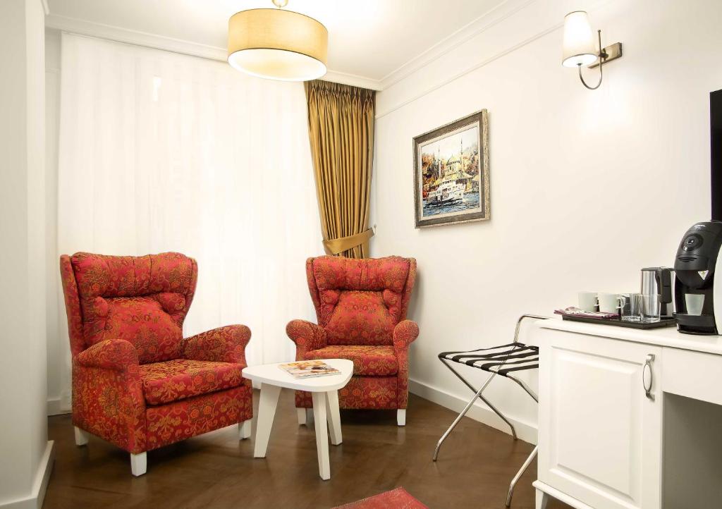 TV a/nebo společenská místnost v ubytování Astan Hotel Galata