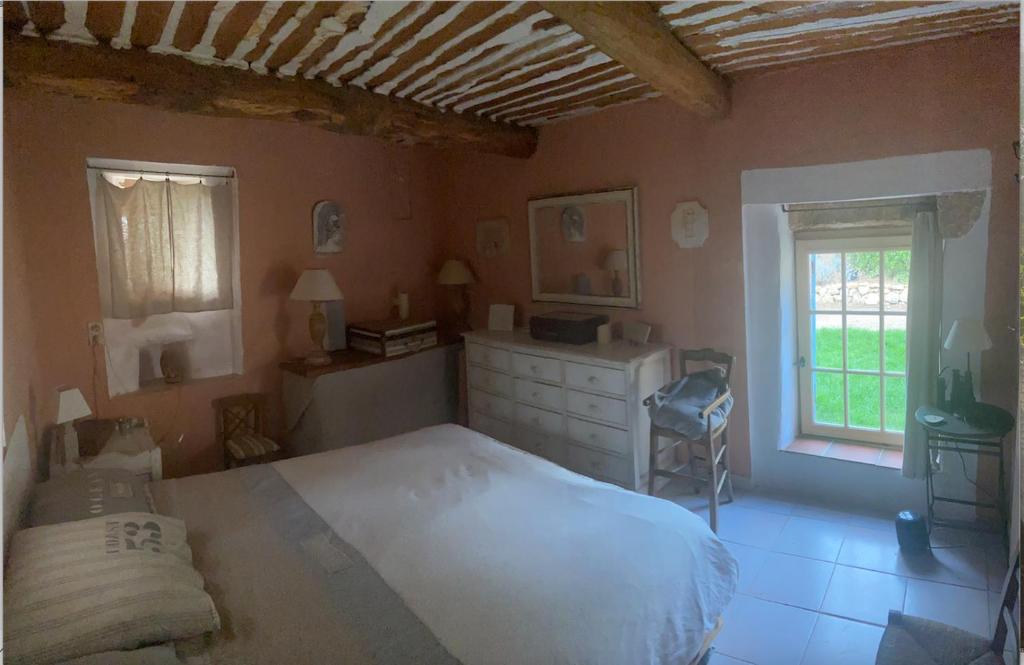 Galeriebild der Unterkunft C'est une maison bleue in Apt