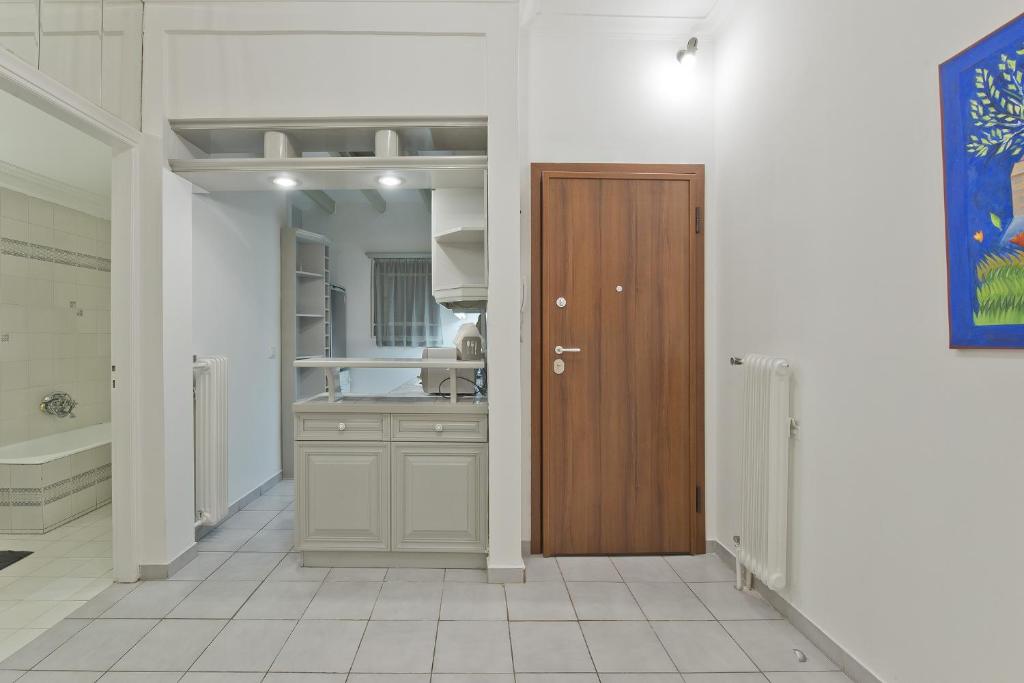Kép Mavili Square Cozy Apt AC & Kitchen, near Metro szállásáról Athénban a galériában