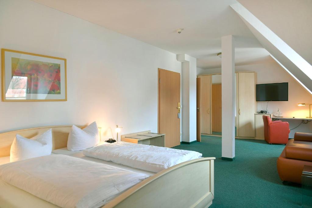 Haus Hufeland - Double Room With Extra Bed