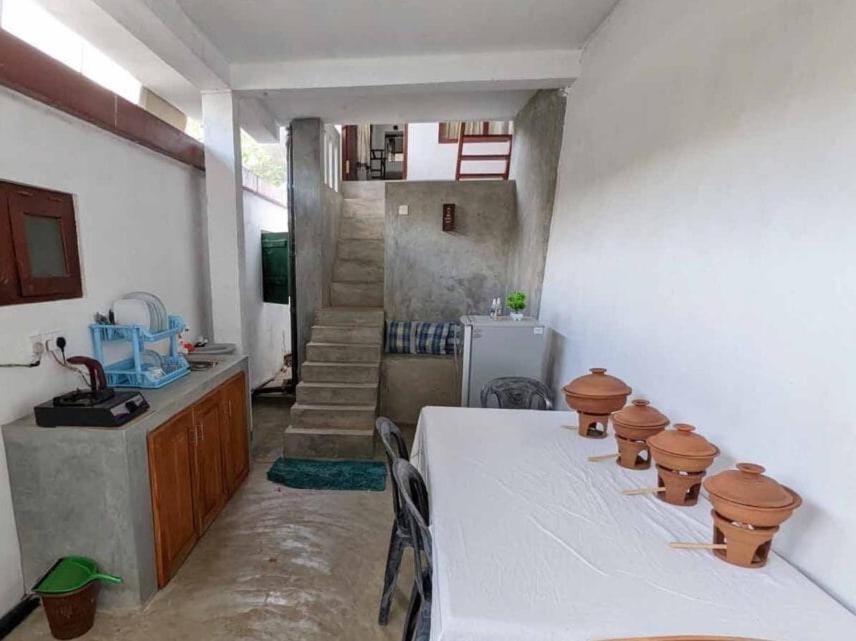 Kuchyň nebo kuchyňský kout v ubytování Villa Wismar Hikkaduwa