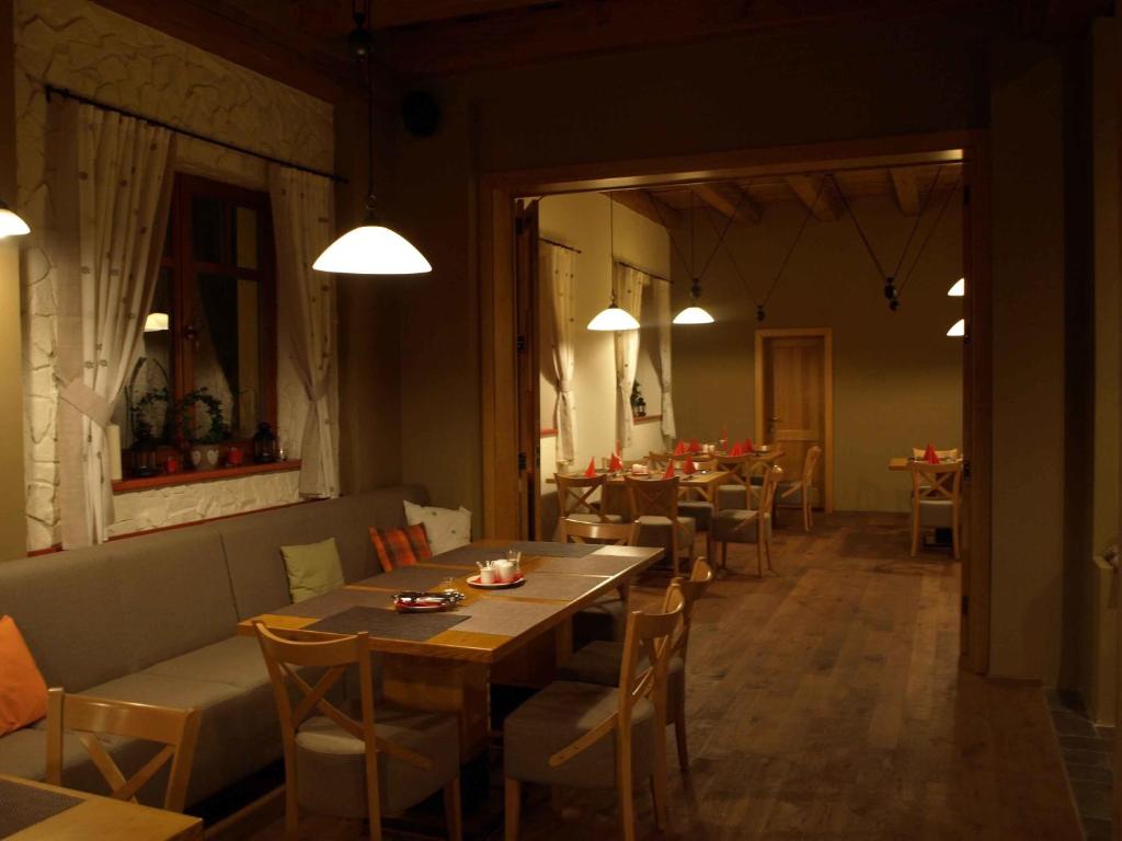 Część wypoczynkowa w obiekcie Hotel a restaurace Palfrig